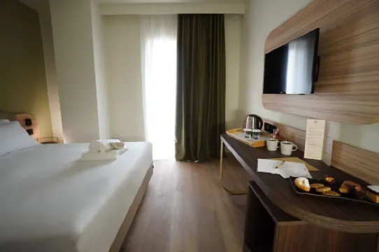 UNA HOTELS La Martella