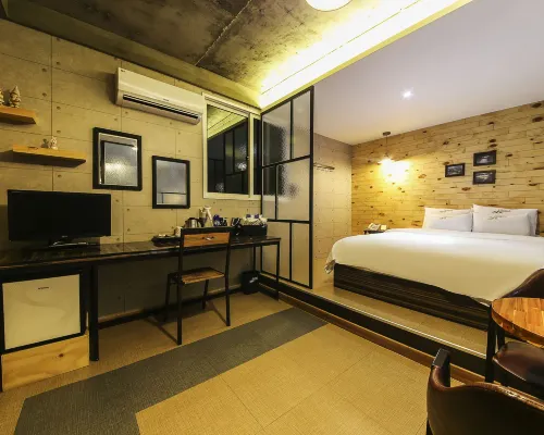 Yeosu Hakdong JA Self Check-in Motel โรงแรมใกล้สนามกีฬามังมา