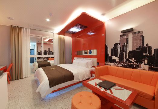 호텔 내부 비교 사진