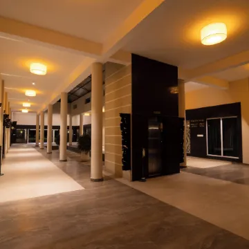 D Wayfarer Inn Resort