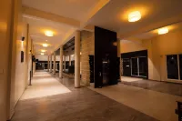 D Wayfarer Inn Resort