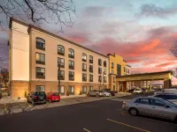 Comfort Inn & Suites Arlington Heights - Schaumburg - parking