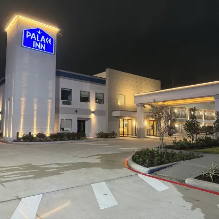 Palace Inn Blue 290 W 43rd & Bingle Rd
