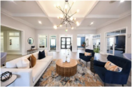 Landing Beautiful 1bd, Courtyard, Clubhouse