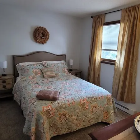 Cozy Condo Close to Slopes