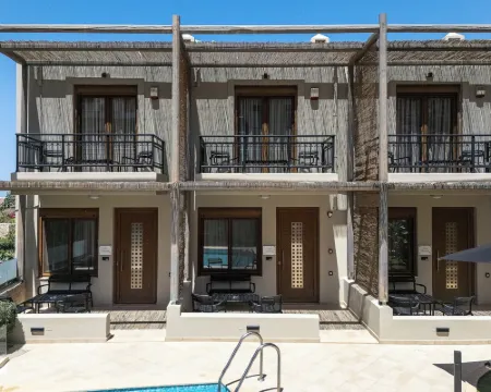 Pantheon Villas & Suites Hoteles en Geropotamos