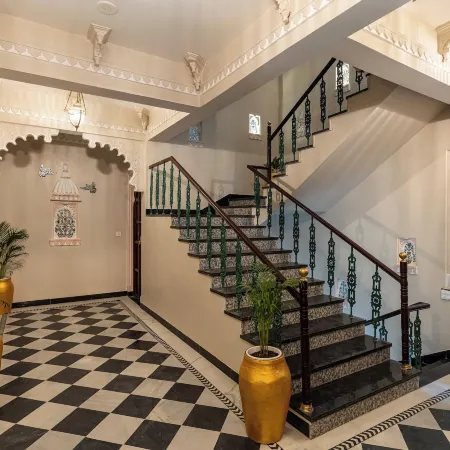 Oladar Haveli – My Downtown Hotels