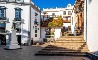 Apartment in Santa Cruz Near Beaches