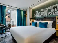 Motel One Dublin Hotels near Trinity College