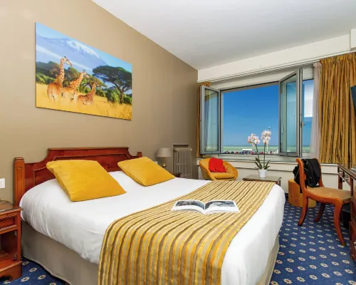 Hotel Aguado โรงแรมในดิแยป
