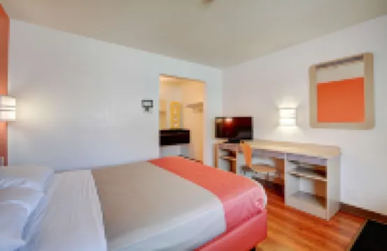Motel 6 Southington, CT - Hartford Hotels in 
