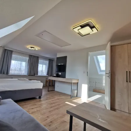 Home Inn Hotel