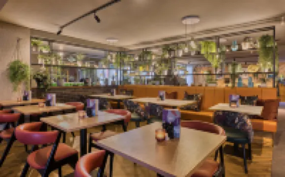 プレミア イン カーディフ シティ センター クイーン ストリート