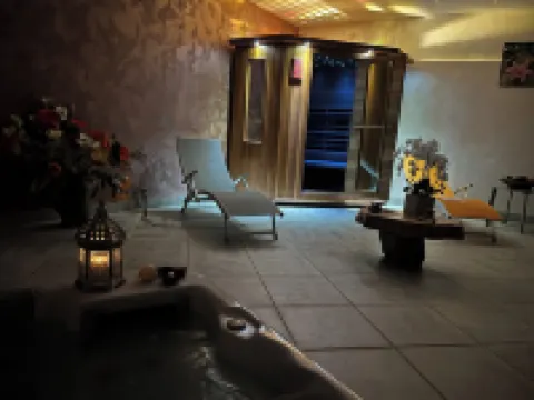 Le Cabanou - Private Spa in the Countryside. Quiet, Natural Setting with Superb Views Hoteles en Le Dévoluy