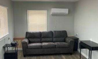 Oakhill Oasis Guest House