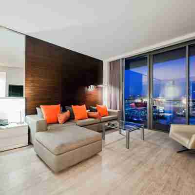 StripViewSuites at Palms Place Rooms