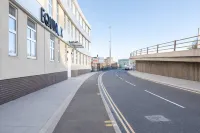 Modern Leicester 1-Bed Fast Wi-Fi