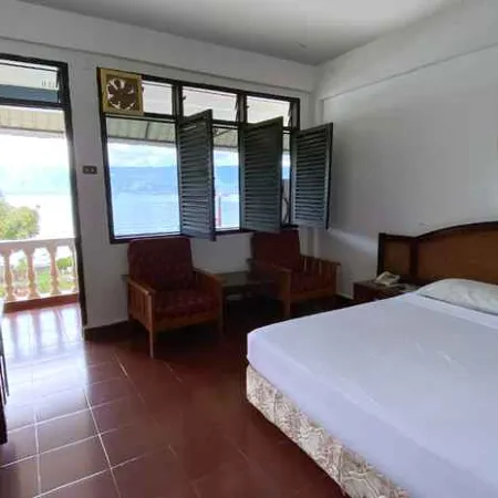 Darma Agung Beach Hotel Parapat