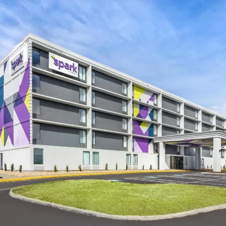 Spark by Hilton Roanoke Airport
