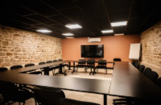 Brit Hotel l'Arrivée Guingamp