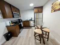 2 Bedroom Guest Suite in SW - Bungalows
