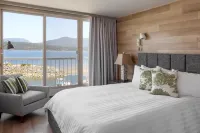 Oceanfront Suites at Cowichan Bay - Parkplatz