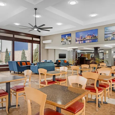 Quality Inn & Suites Chattanooga-East Ridge