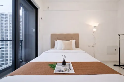 White Tone Studio For 2 Pax At Sky House Bsd Apartment - Homestays