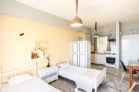 Beachfront Nest Memi Koroni-seaheaven House B1 - Apartments