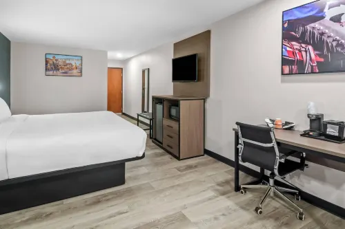 Quality Inn & Suites Fort Worth North - Haltom City