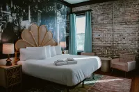 The Montgomery by Visit Apalach - 2-Star
