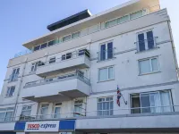 Flat 7 Sand Acres - 4-Star