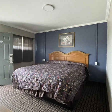 Economy Inn