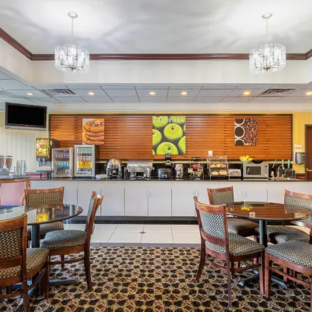 La Quinta Inn & Suites by Wyndham Dodge City