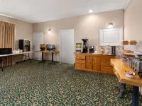 Ramada by Wyndham Arnprior Hotels in Arnprior