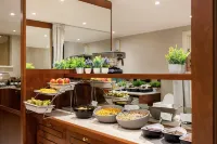 My City Hotel - breakfast