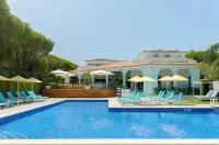 The Magnolia Hotel - Pools