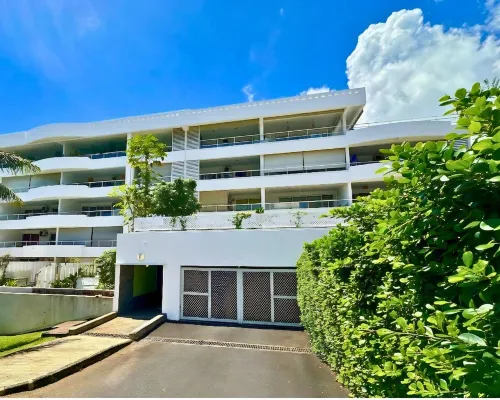 Tales of Pacific : F2 Central et Spacieux, Piscine, Salle de Sport et vue mer Hotel di Faaa