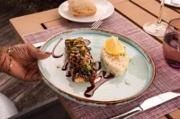Le Relais de La Malmaison, A Member of Radisson IN - breakfast