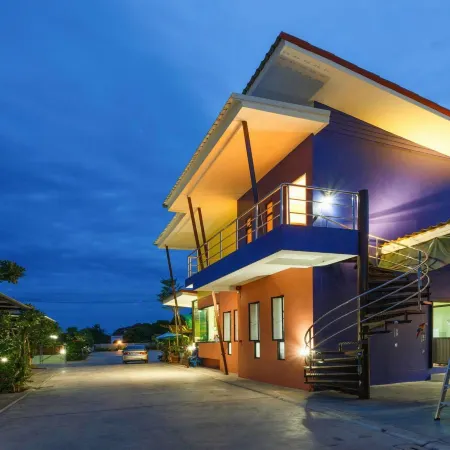 Paplern Resort Отели рядом с достопримечательностью «HomePro Питсанулок»
