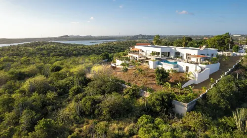 Sasha Apartment - Panoramic View with Pool - 2-Star