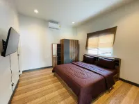 Luxurious 12-Bedroom Villa Retreat in Tambon Pong, Thailand - Wifi