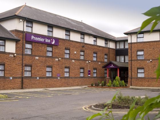 Premier Inn Livingston (M8, Jct3)