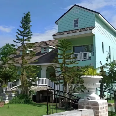 คาริสม่า รีสอร์ท โรงแรมใกล้บ้านหอมเทียน