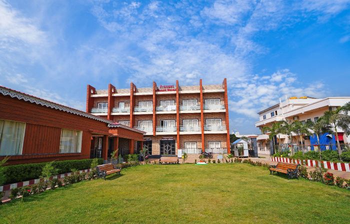 Prasant Beach Resort