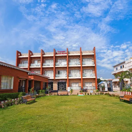 Prasant Beach Resort