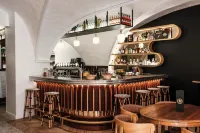 The Originals Boutique, Hôtel Le Lion, Clermont-Ferrand - Quầy Bar