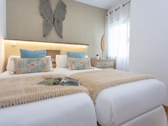 Prime Location, Cozy 2 Bedroom Apartment - Santo Cristo II