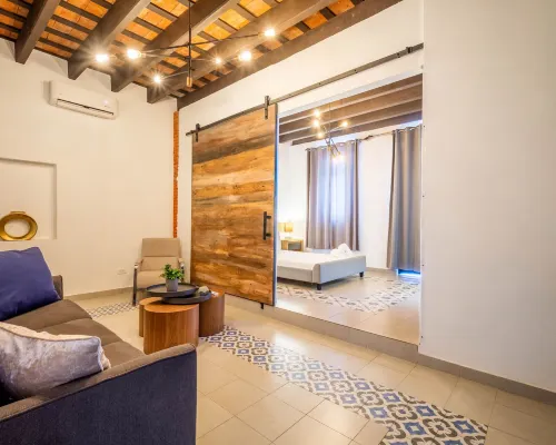 Casa Las Ruinas by Stay with Bear Hotels near Escambrón Beach