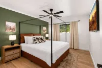 Sleeps 16 Heated Pool Arcade Backyard Resort - Bungalows
